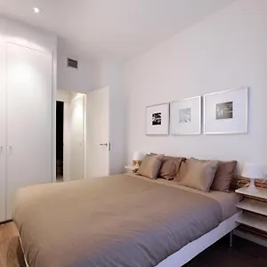 ramblas-apartments.topbarcelonahotels.com/